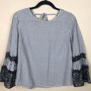 Roommates Stripped Top w/ Lace Accents on Sleeves